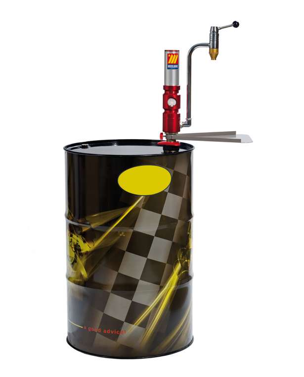 Öljybaari sarja tynnyrille ilmatoimisella pumpulla pumppaus suhde 3 : 1